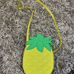 Pineapple purse
